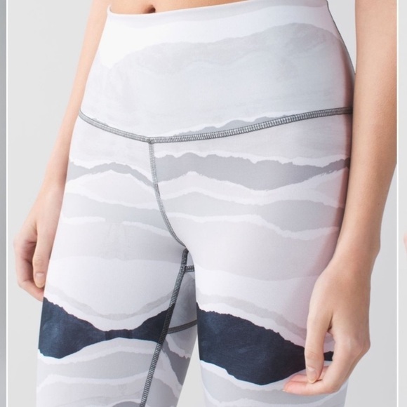 LULULEMON true self crop leggings sz 6‎ - Picture 5 of 10